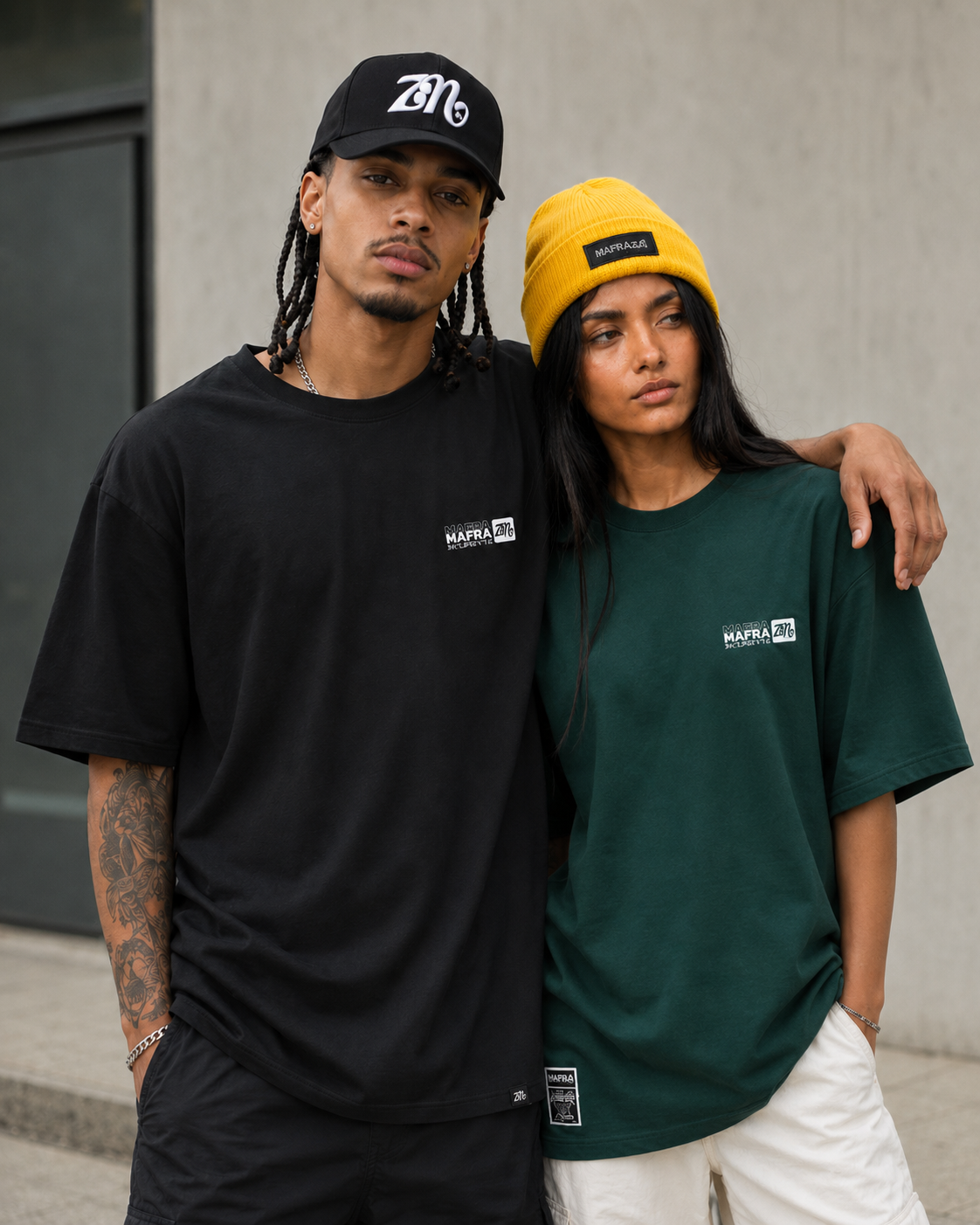 Modelo usando boné ou touca Mafra ZN